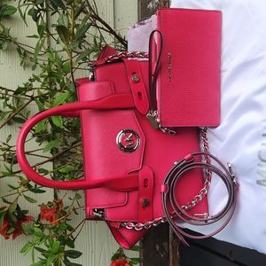 Micheal Kors handbag and wallet